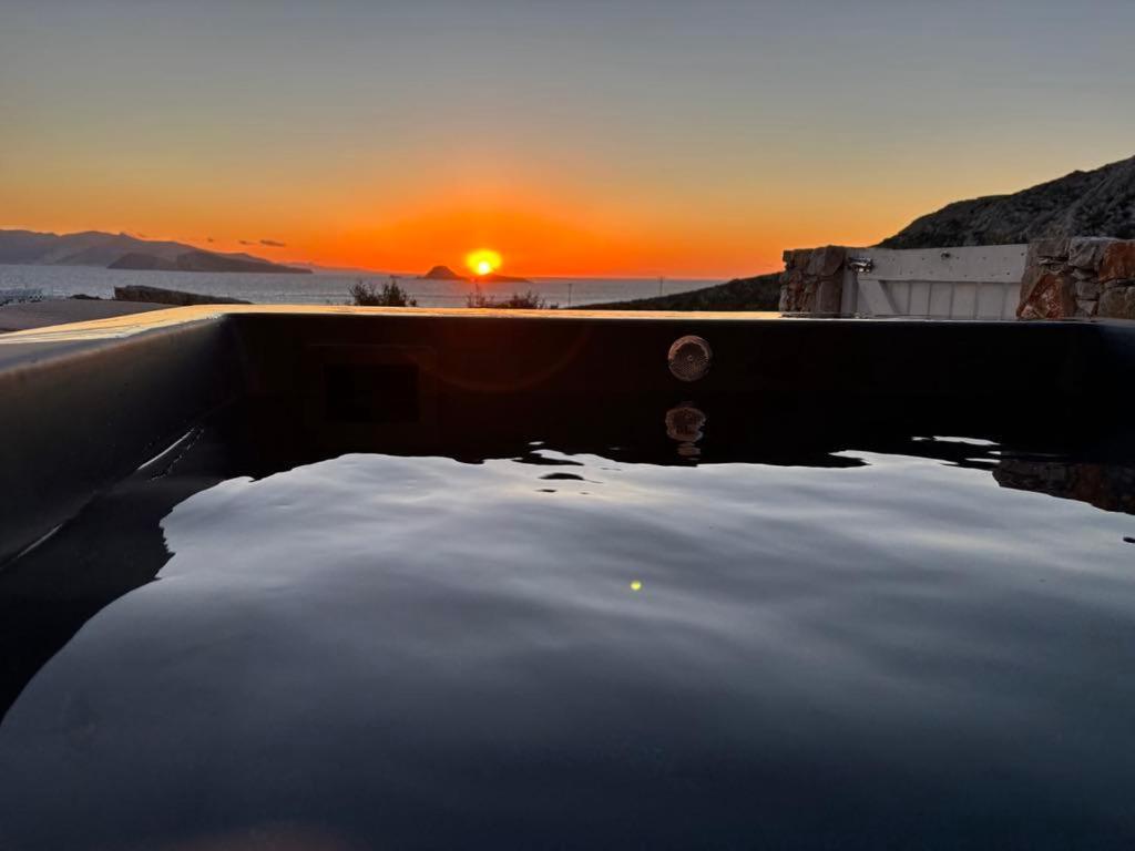 Villa Sirokos Karavostasis  Esterno foto
